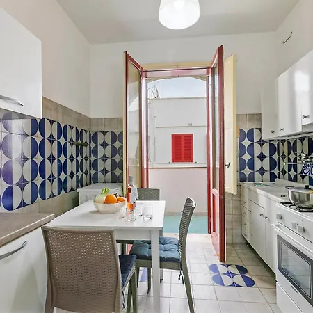 Funny - Happy Apartment