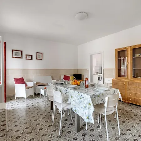 Funny - Happy Apartment *